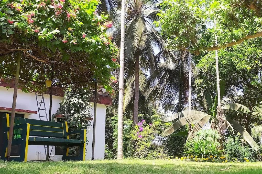 Runnin Airport - Homestay Gurpur Exterior foto